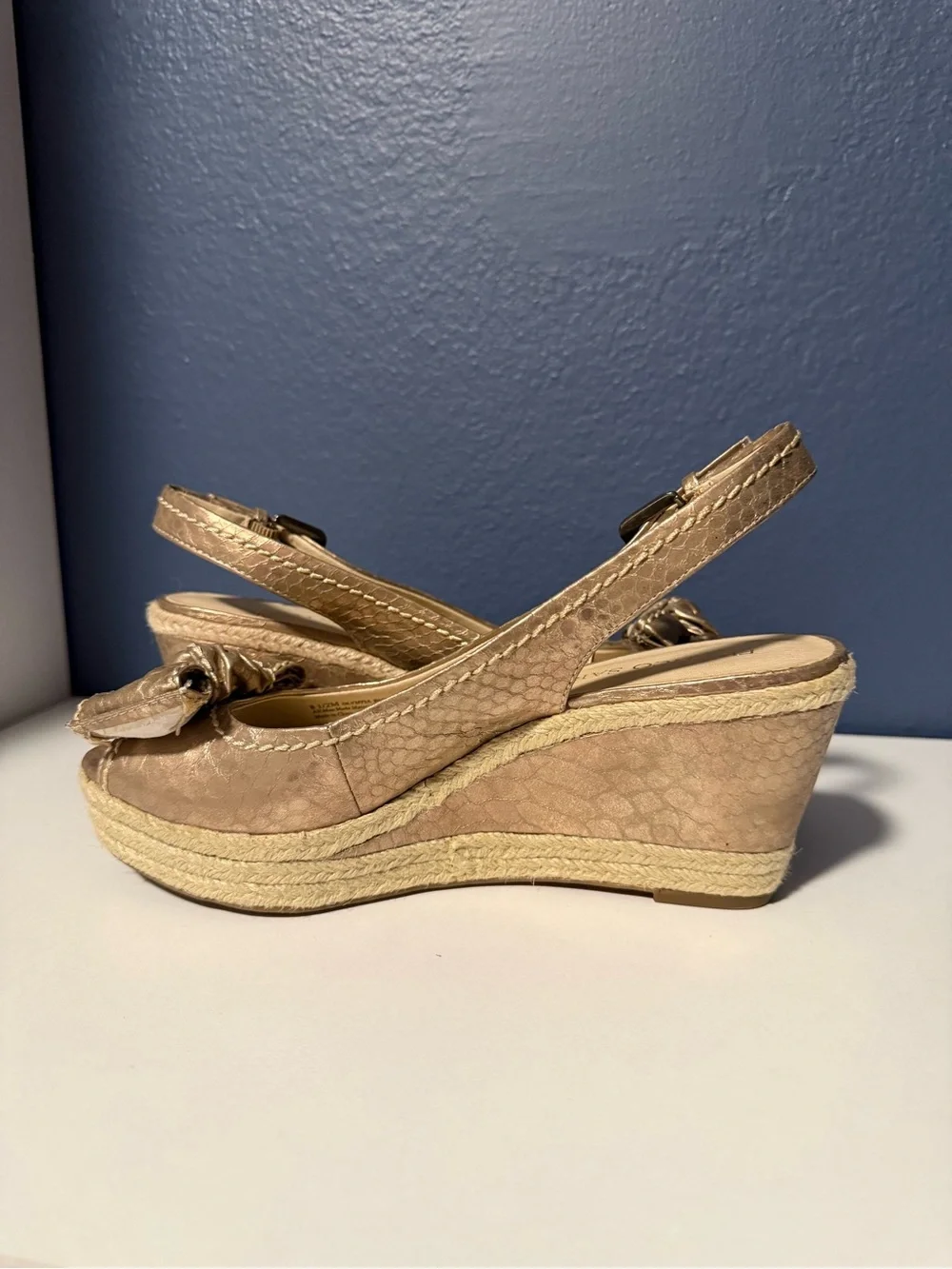 Franco Sarto Olympia Gold Metallic Espadrille Wedge Bow Slingback Size 8 1/2